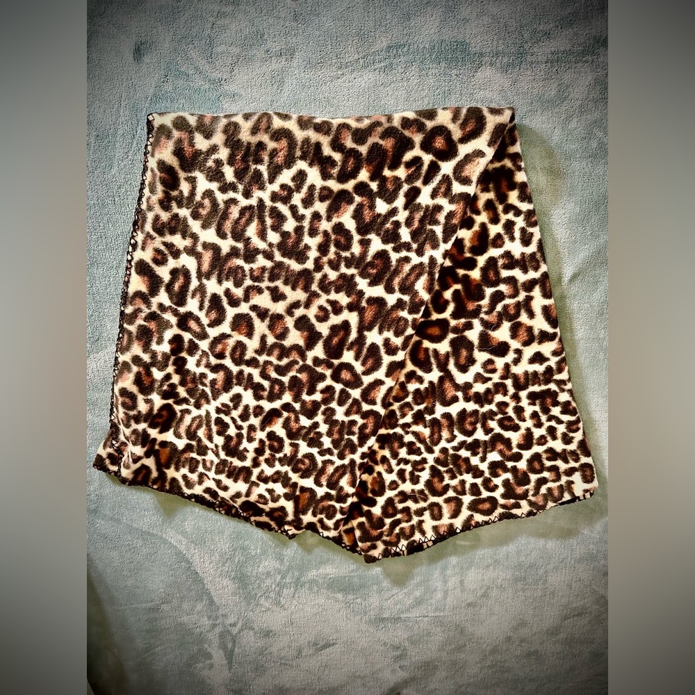 Leopard Print Throw Blanket